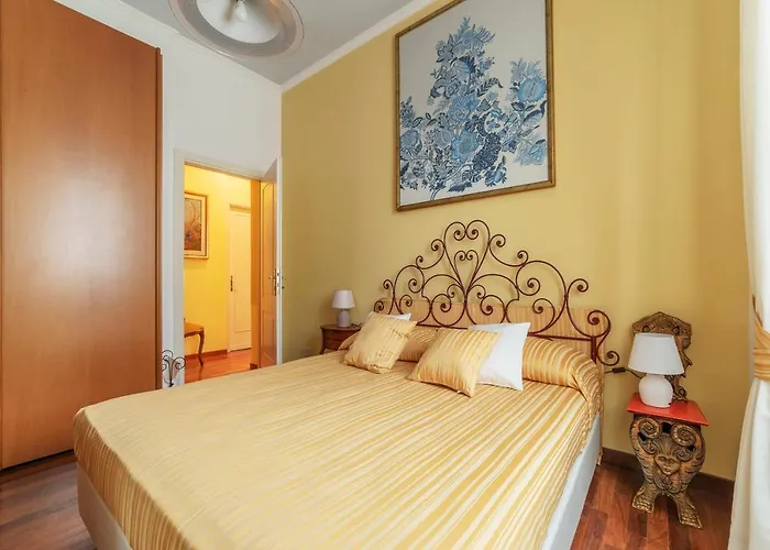 Daire Guesthost - Monteverde Bright Roma